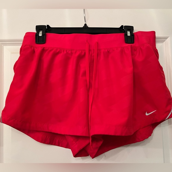 Nike dri fit shorts - Picture 1 of 4